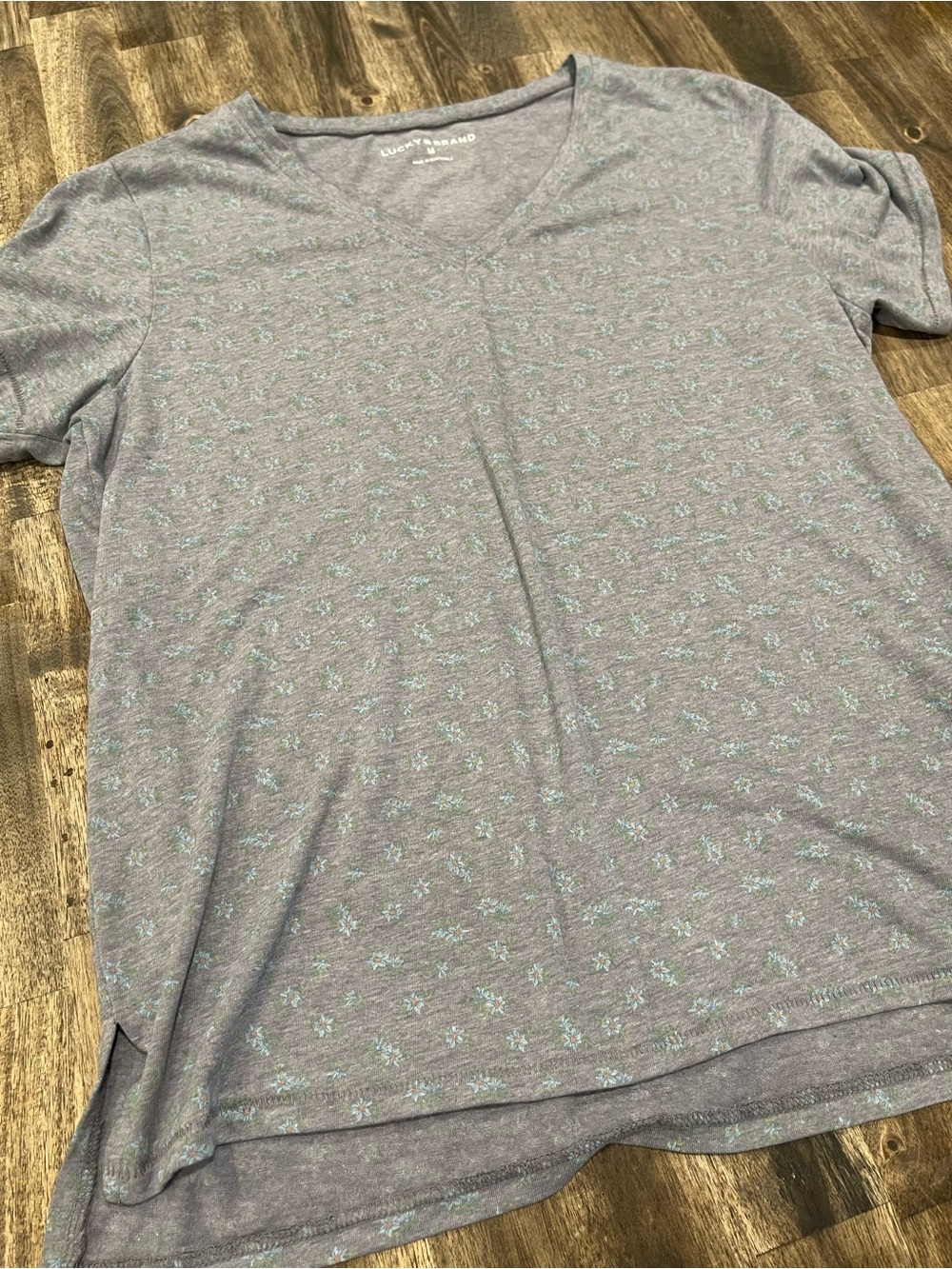 Lucky Brand Gray Floral V-Neck Tee | Size M - Picture 2 of 4